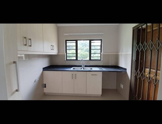3 BEDROOM HOUSE RENTED IN WATERFALL